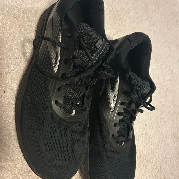Brooks Addiction Men's Black Running Shoes, 14 Wide (2E) - Picture 1 of 3
